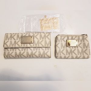 Michael kors wallet and coin purse